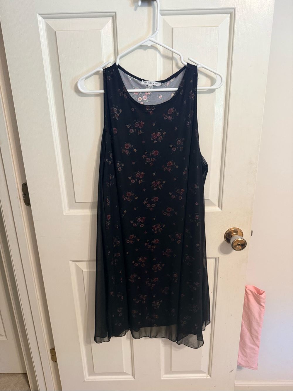 Annalee + Hope Black Floral Scoop Neck Top